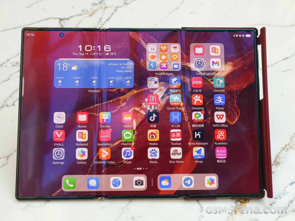 découvrez le huawei mate xts : smartphone innovant au design pliable, offrant des performances puissantes, un écran immersif et une technologie de pointe pour une expérience mobile exceptionnelle.