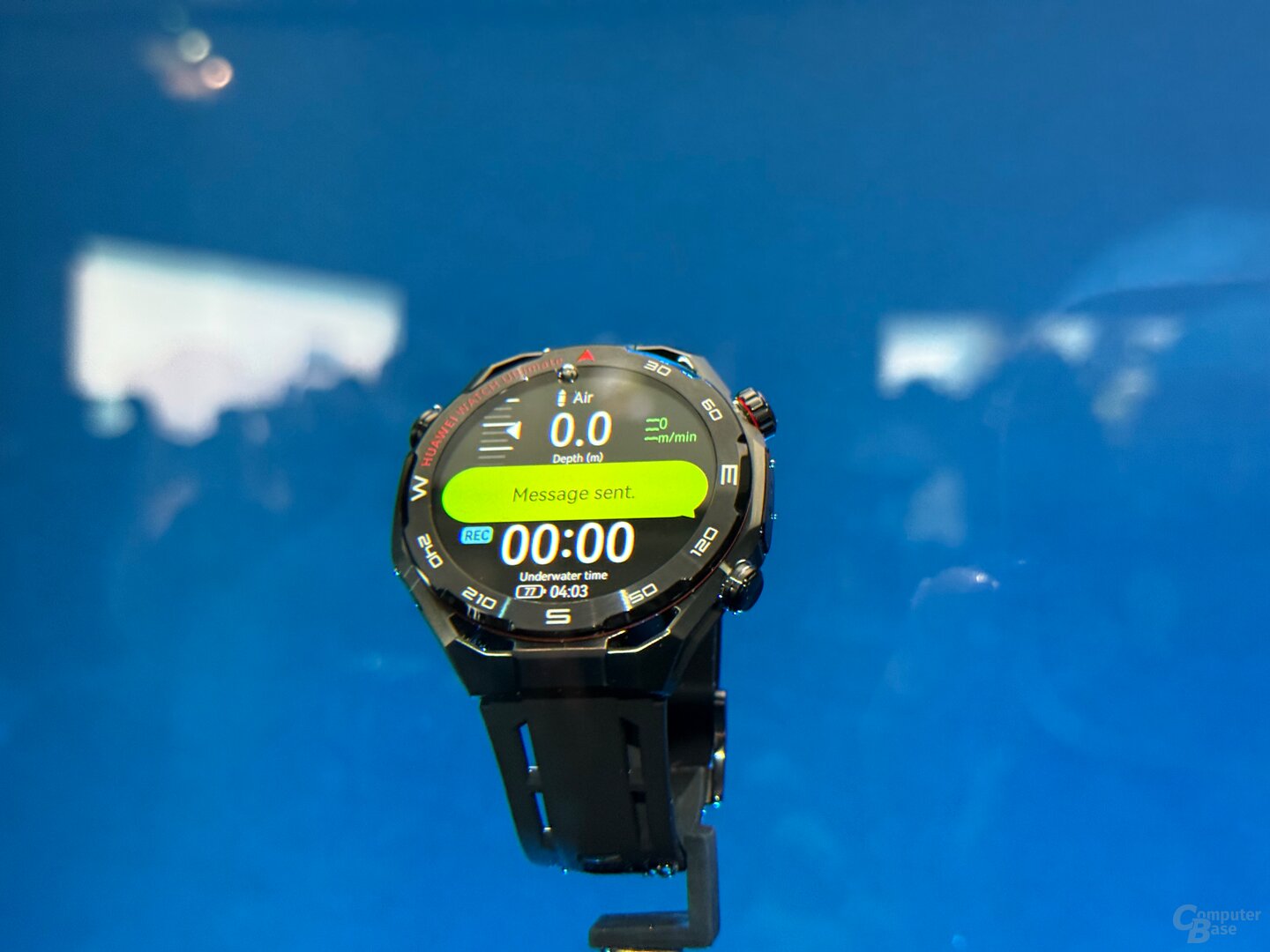 découvrez notre test complet de la huawei watch ultimate 2 : design, performances, fonctionnalités, autonomie et avis détaillé sur la nouvelle montre connectée haut de gamme de huawei.