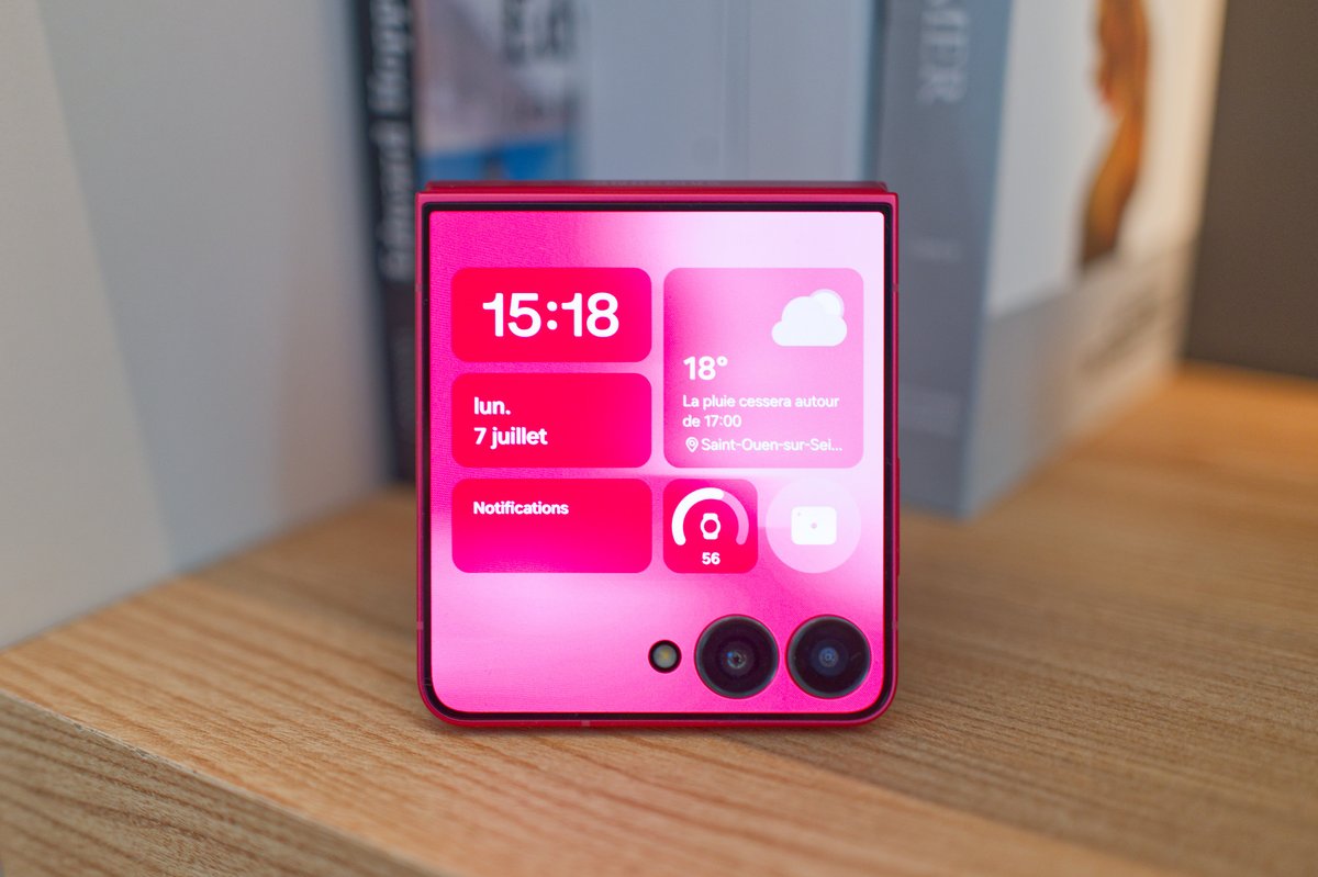 découvrez comment le smartphone pliable s'impose bientôt comme le choix le plus esthétique grâce à son design innovant et élégant.