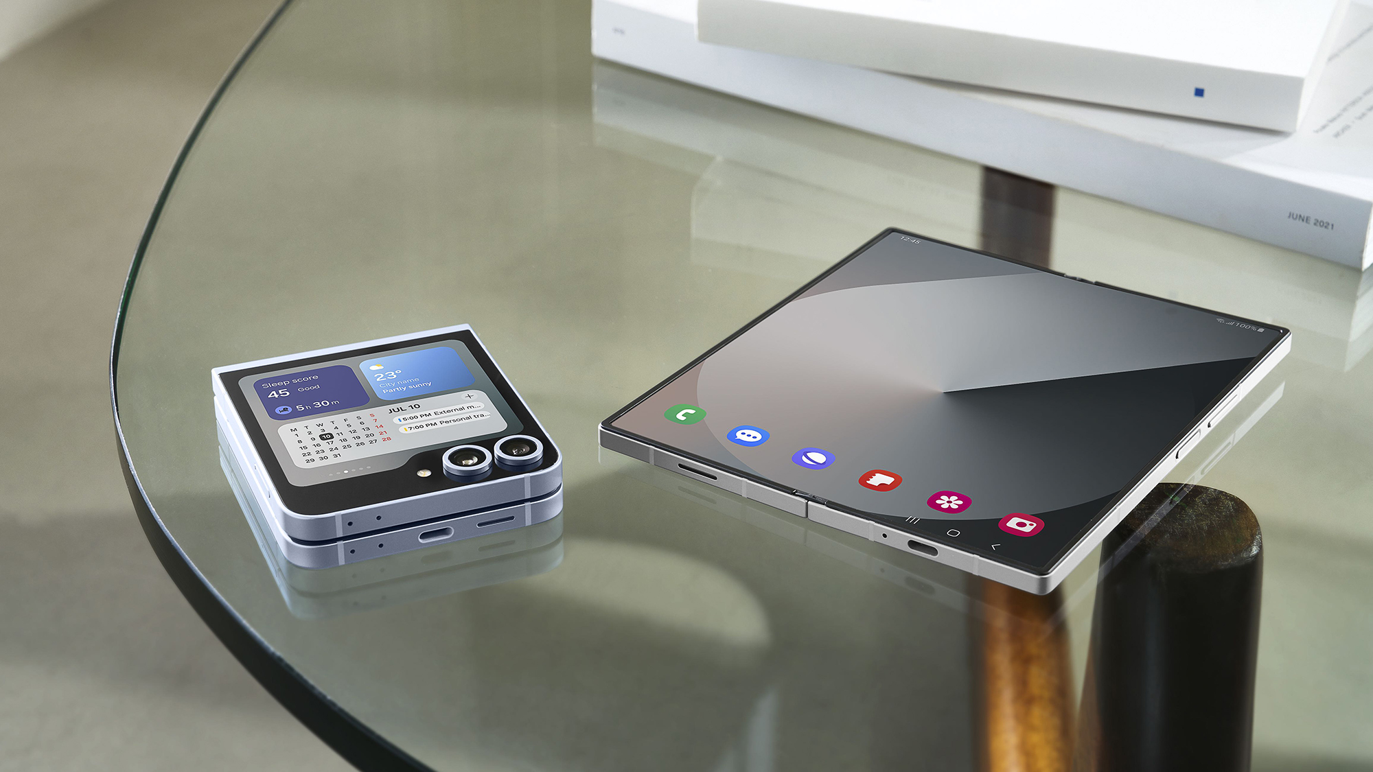 un fabricant s'inspire de l'iphone pliable pour concevoir son nouveau modèle après le galaxy z fold, alliant innovation et design flexible.